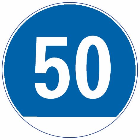 图中这个标志提示前方道路的最高车速限制在每小时50公里以下。配图