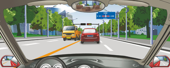 前方标志告知前方道路各行其道的信息。配图