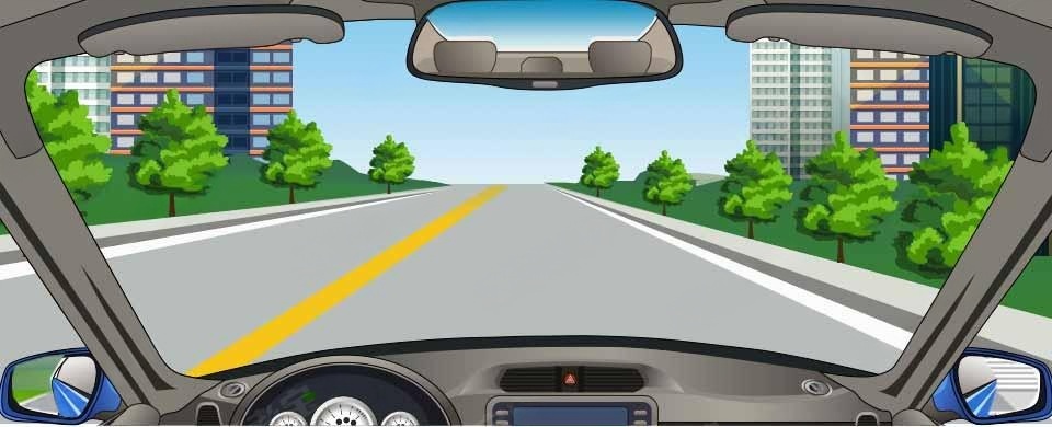 在图中所示的这段道路上行驶，驾驶人需要注意什么？配图